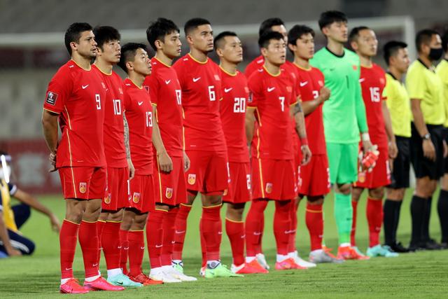王俊杰正负值+16！中国男篮82-78赢球，4人不及格，难入选世预赛